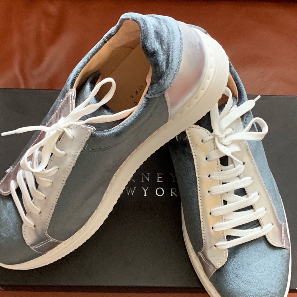 Sneakers(Unisex) - Picture 4 of 8